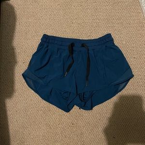 Lululemon Poseidon Hotty Hot shorts